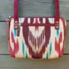 Marg‘ilon Ipak Ikat Bel Sumkasi (Crossbody) – Eksklyuziv Qo‘l Mehnati